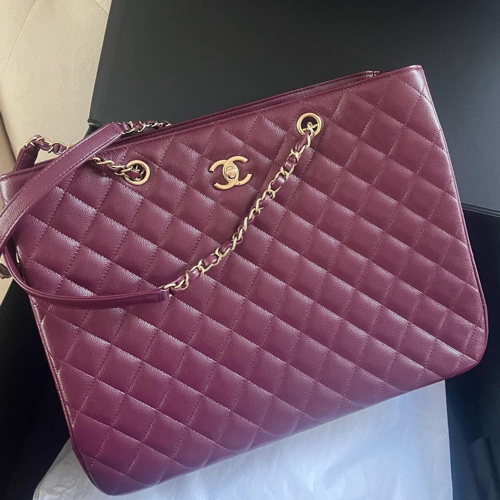 NEW🔥Chanel Classic CC Burgundy/ Dark Wine Color Caviar Large Tote Bag - Picture 3 of 15